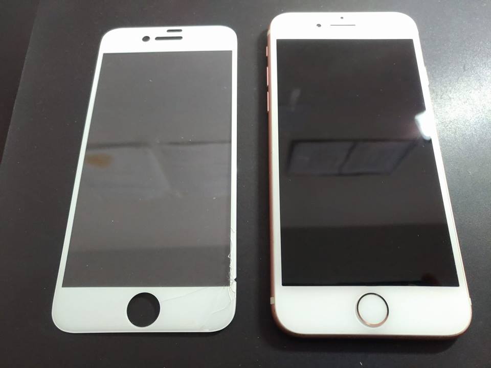 iPhone7 ガラスフィルム損傷